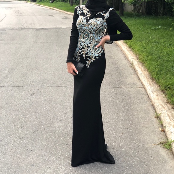 Evening/prom dress/gown - Picture 2 of 5